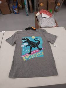 lot 29613 image: boys xl 1820 t shirt
