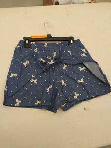 lot 29650 image: girls large shorts