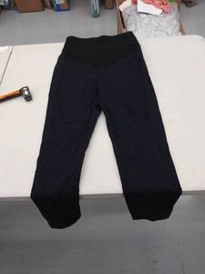 lot 29662 image: small maternity pants