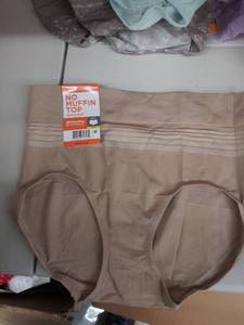 lot 29698 image: Warners No Pinches No Problems Seamless Brief Underwear RS1501P M6