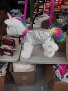 lot 29717 image: unicorn purse