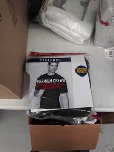 lot 29741 image: mens small crew necks 3 pack