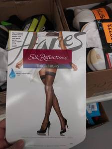 lot 29785 image: Hanes Womens Silk Reflections Silky Sheer Thigh Highs 720 size AB