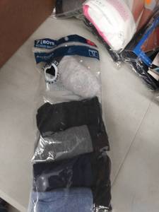 lot 29930 image: 5 pair boys boxer briefs medium 10-12