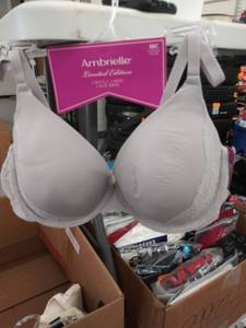 lot 29949 image: ambrielle 38C average figure lightly lines lace demi