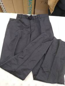 lot 30001 image: Mens Pants