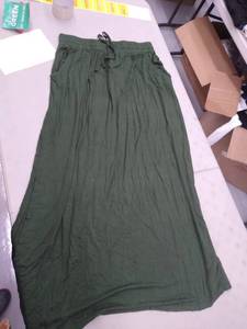 lot 30016 image: Womans Skirt