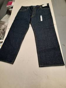lot 30017 image: Mens Pants