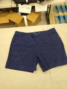 lot 30044 image: Womans Shorts