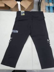 lot 30068 image: Womens Yoga Pants
