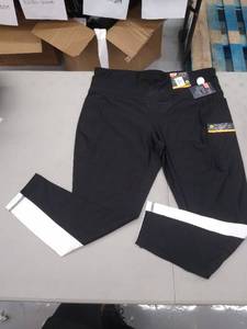 lot 30076 image: Womens Yoga Pants