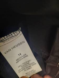 lot 30077 image: Womens Pants