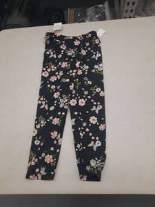 lot 30081 image: Girls Pants