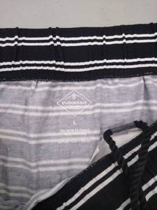 lot 30098 image: Womans Skirt