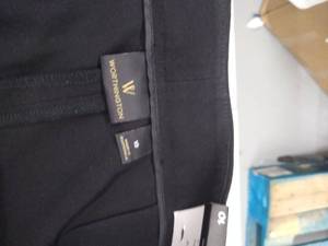 lot 30105 image: Womans Pants