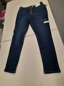 lot 30107 image: Womens Pants
