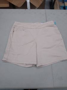 lot 30111 image: Womans Khaki Shorts