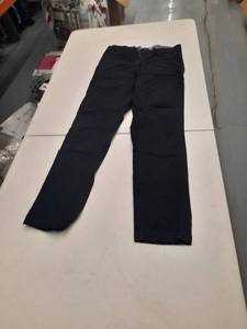 lot 30114 image: Mens Pants.