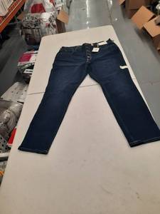 lot 30120 image: Womens Pants.