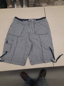 lot 30135 image: Womens Shorts.