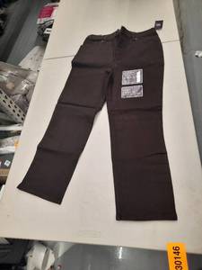lot 30146 image: Womens Pants