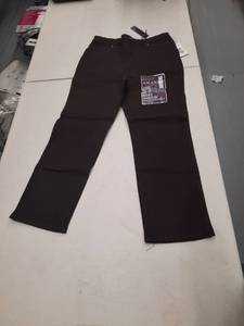 lot 30147 image: Womens Pants