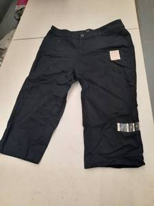 lot 30154 image: Womens Pants