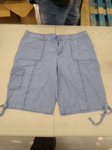 lot 30168 image: Womans Shorts
