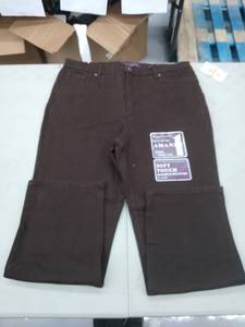 lot 30172 image: Womans Pants