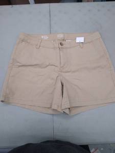 lot 30194 image: Womans Shorts