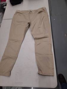 lot 30213 image: Womens Pants.