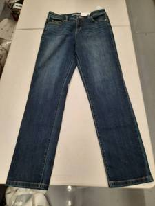 lot 30236 image: Women Jeans.