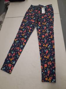 lot 30243 image: Women Pants.