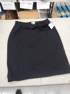 lot 30255 image: Womans Skirt