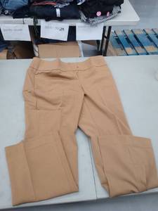 lot 30260 image: Womans Pants
