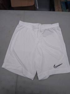 lot 30295 image: Womans Shorts