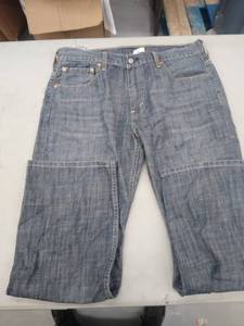 lot 30296 image: Mens Jeans