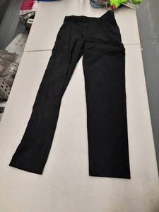 lot 30315 image: Womens Pants.