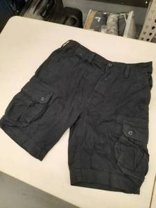 lot 30319 image: Mens Shorts.