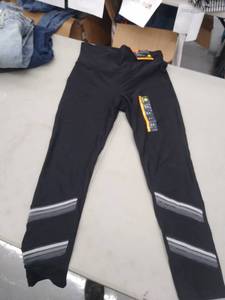 lot 30325 image: Womens Leggings