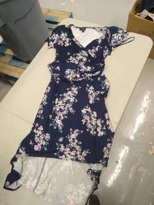 lot 30332 image: Womans Dress