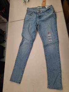 lot 30340 image: Womens Pants.