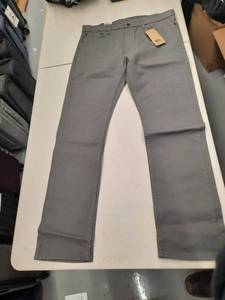 lot 30351 image: Mens Pants.