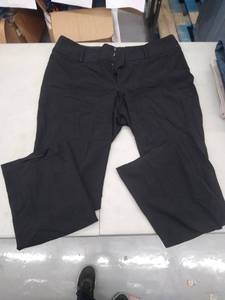 lot 30370 image: Womans Pants