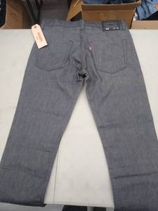 lot 30376 image: Jeans