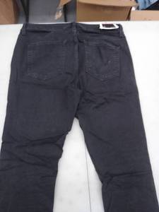 lot 30389 image: Womans Pants