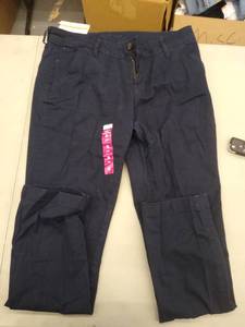 lot 30426 image: Girls Pants