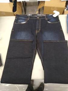 lot 30431 image: Mens Jeans
