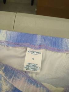lot 30459 image: Girls Pants