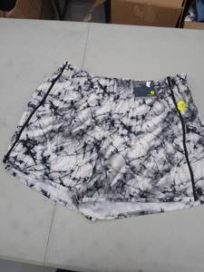 lot 30464 image: Womens Shorts